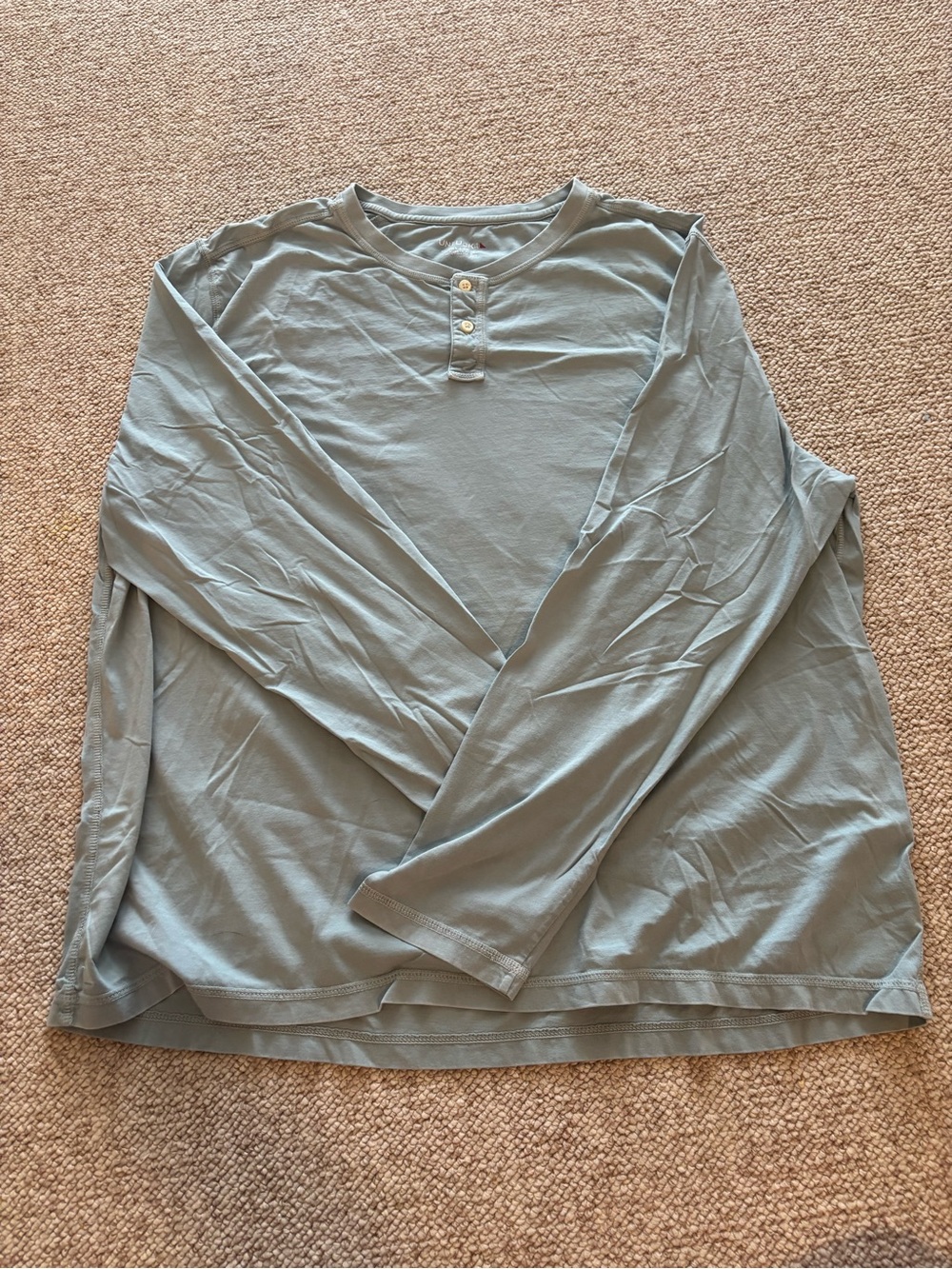 UNTUCKit Men's Long-Sleeve Henley in Sage Green